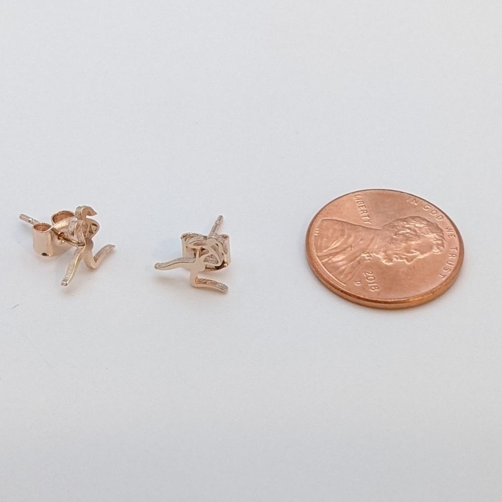 Running girl gold stud earrings Runner - Picture 4 of 4